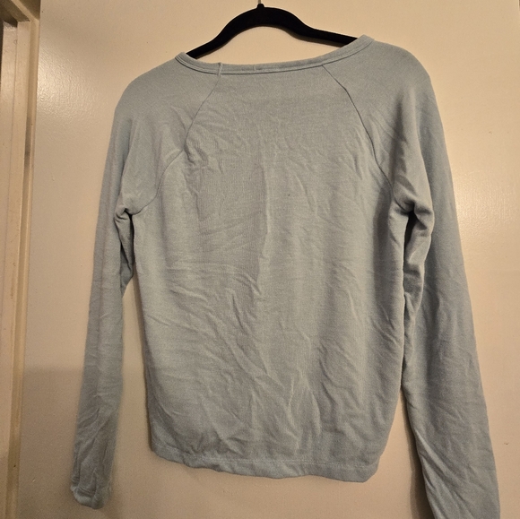 Lounge wear - Picture 2 of 2